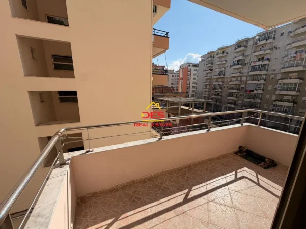 Vlore, shitet apartament 2+1+Ballkon Kati 4, 116 m² (Rruga Gjergj Arianiti)