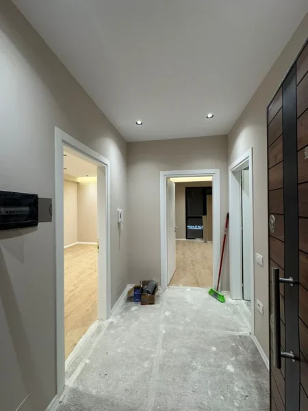 Tirane, jepet me qera apartament 1+1 Kati 1, 70 m² 450 € (Astir)