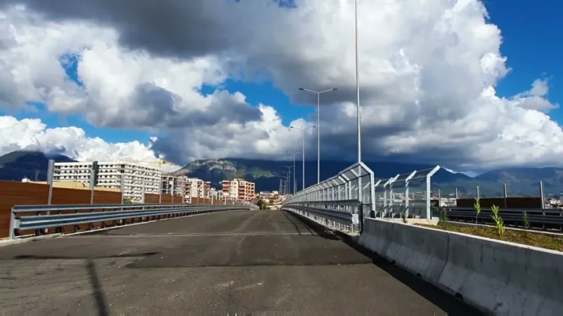 Tirane, shitet apartament 1+1 , 55 m² 63.457 € 