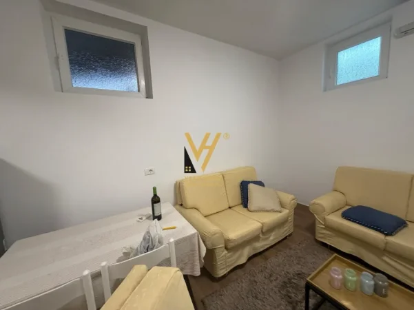 Tirane, jepet me qera apartament 1+1+Ballkon Kati 0, 80 m² 470 € (KODRA E DIELLIT)