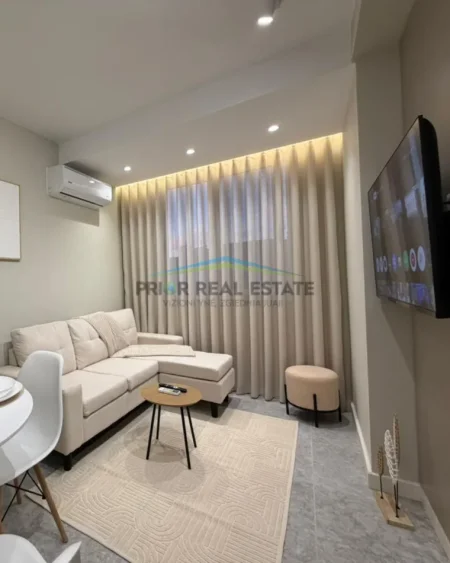 Tirane, shiten 2 apartament 1+1 Kati 4, 65 m² 200.000 € (Kryqëzimi 21 Dhjetori)