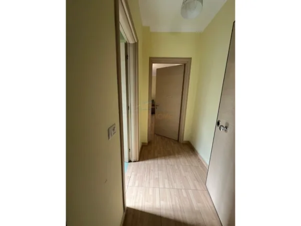 Tirane, shitet apartament 2+1 Kati 1, 91 m² 135.000 € (Fresku)