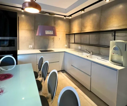 Tirane, jepet me qera apartament duplex Dublex Kati 3, 215 m² 2.000 € (Kodra e Diellit 1)