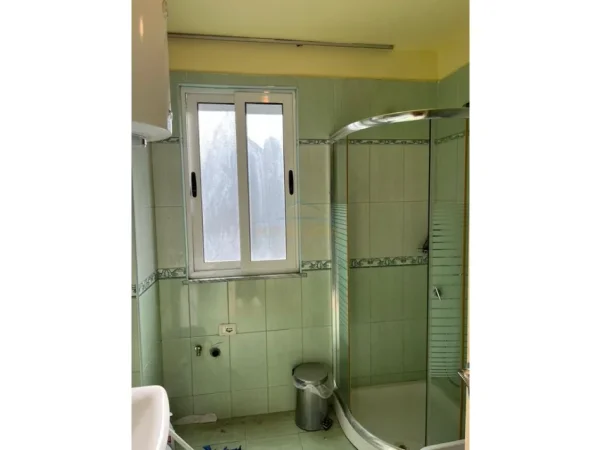 Tirane, shes apartament 2+1+Ballkon , 92 m² 135.000 € 
