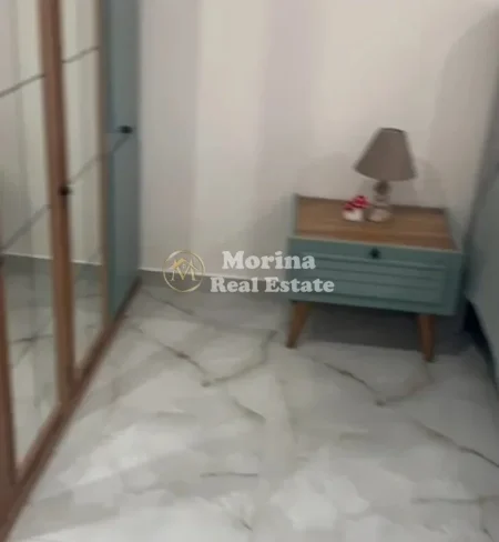 Tirane, jepet me qera apartament 1+1 Kati 4, 80 m² 550 € (Casa Italia)