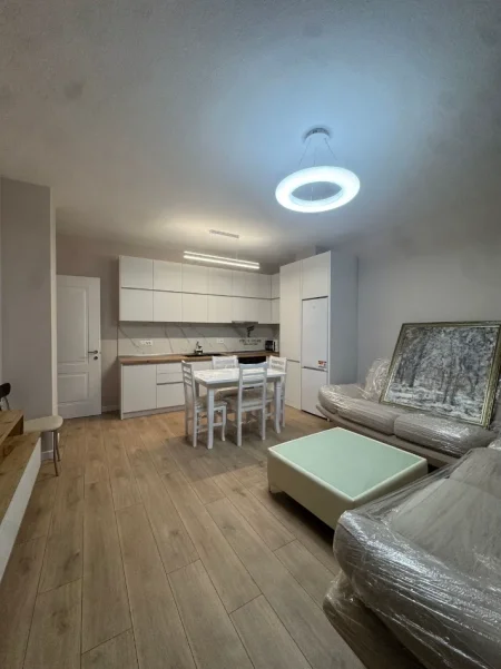 Tirane, jepet me qera apartament 2+1 Kati 2, 85 m² 900 € (MYSLYM SHYRI)