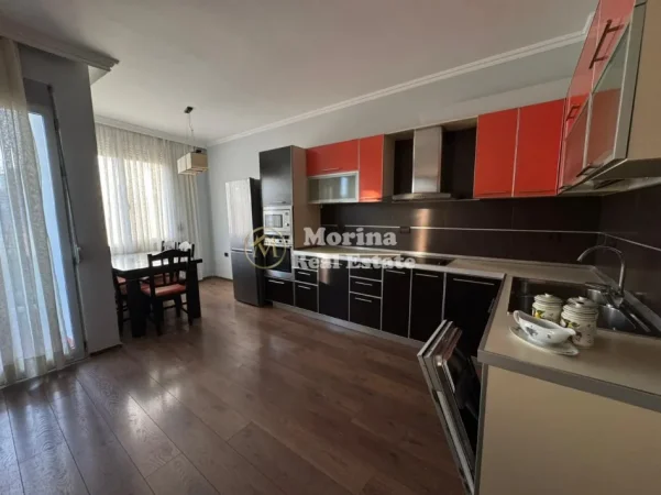Tirane, jepet me qera apartament 2+1 Kati 8, 105 m² 750 € (Kompleksi Halili)