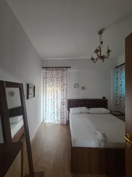 Shqiperi, jepet me qera apartament 1+1+Ballkon Kati 4, 600 € (Robert Shvarz)