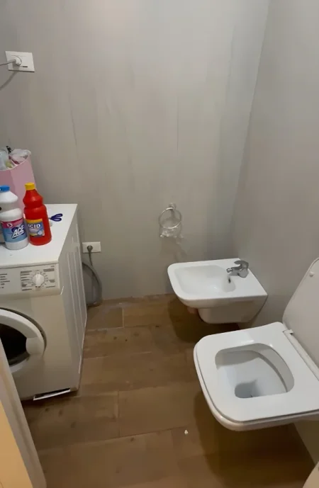 Tirane, jepet me qera apartament 1+1+Ballkon , 70 m² 550 € (Astir)