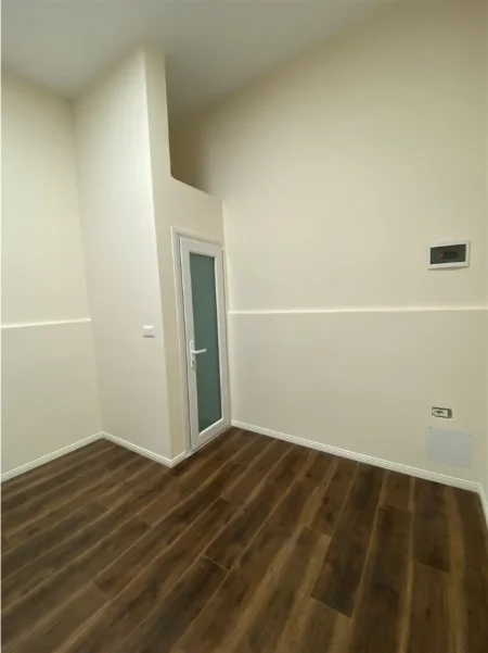 Tirane, jepet me qera dyqan Kati 0, 15 m² 60.000 € (Rruga Tish Dahia)