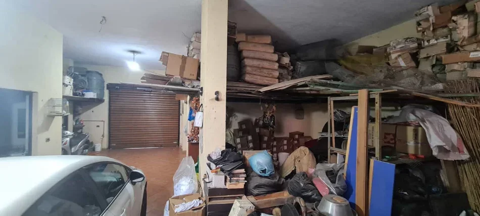 Tirane, jepet me qera Vile Kati 4, 105 m² 4.000 € (Rruga Islam Alla)