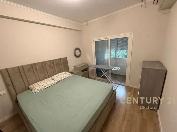 Tirane, shitet apartament 1+1 , 68 m² 140.000 € (kodra e diellit)