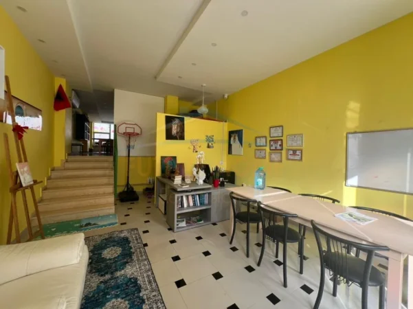 shitet ambjent biznesi Kati 0, 70 m² 120.000 €