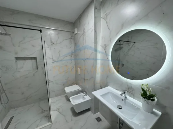 Tirane, shitet apartament 2+1+2+Ballkon Kati 7, 111 m² 245.000 € (Ish Parku)