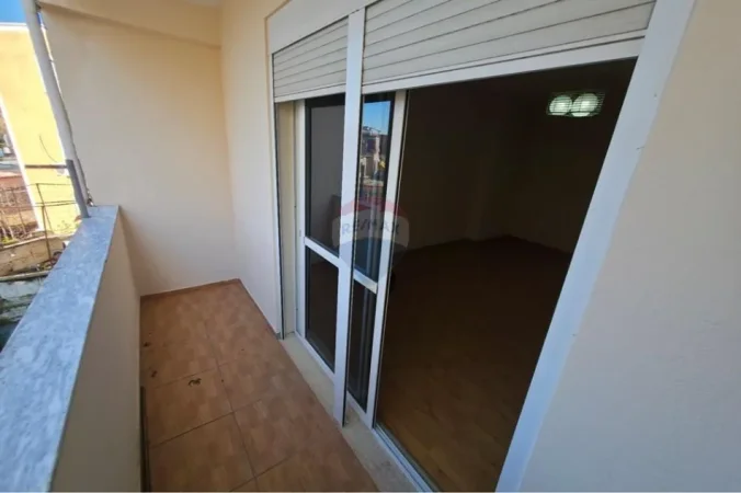 Tirane, shitet 2+1+Ballkon Kati 3, 79 m² 132.000 € 