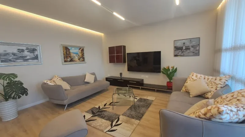 Tirane, jepet me qera apartament 2+1+Aneks+Ballkon Kati 10, 120 m² 1.200 € (Galeria Center)