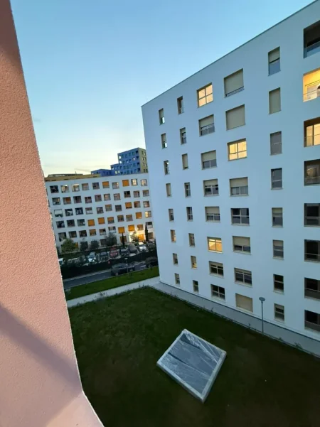 Tirane, jepet me qera apartament 1+1+Aneks Kati 7, 50 m² 500 € (Komoleksi Kadiu)