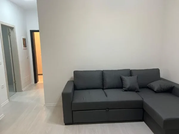 Tirane, jepet me qera apartament 1+1+Ballkon Kati 3, 75 m² 550 € 