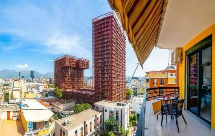 Tirane, jepet me qera apartament 1+1+Ballkon Kati 8, 60 m² 550 € 