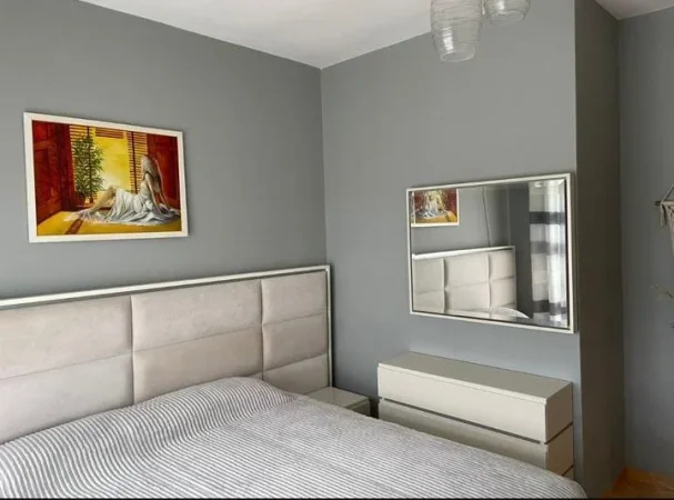 Fier, shitet apartament 2+1+Ballkon Kati 9, 92 m² 85.000.000 € (rr. Mihal Jano)