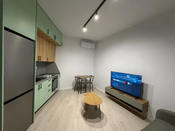 Tirane, jepet me qera apartament 1+1+Ballkon Kati 3, 65 m² 550 € (Teodor keko)