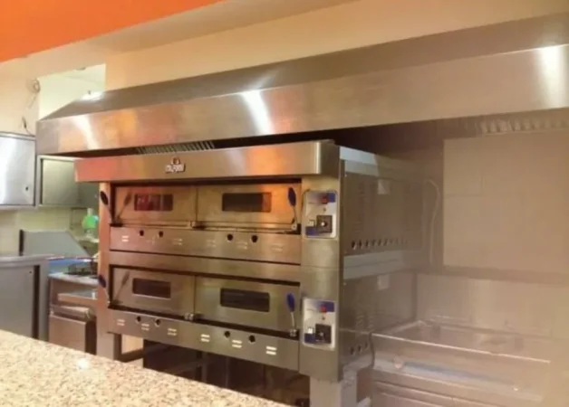 Tirane, shitet nga Pronari, pa-komision ambjent biznesi Kati 0, 97 m² 200.000 € (Rruga Shkelqim Fusha)