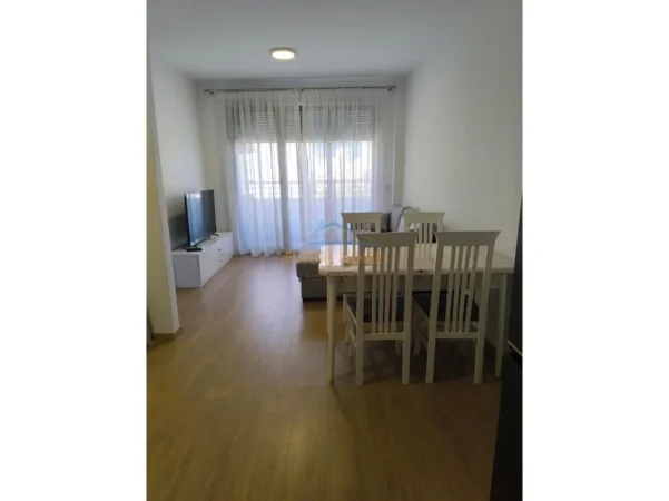 APARTAMENT 2+1 ME QERA , FIORI DI BOSCO, DON BOSKO