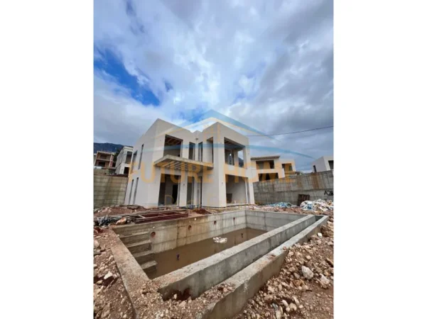 SHITET VILE NE SAN NICOLAS , PALASE