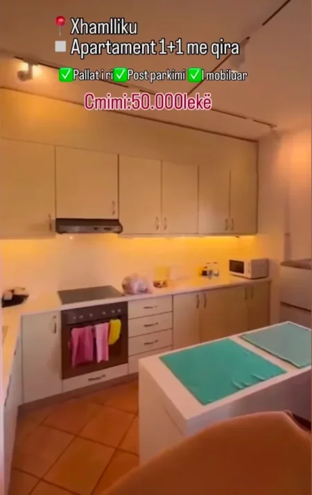 Tirane, jepet me qera apartament 1+1+Ballkon , 70 m² 500 € (Xhomlliku)