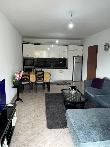 Tirane, jepet me qera apartament 1+1+Ballkon Kati 6, 72 m² 400 € 