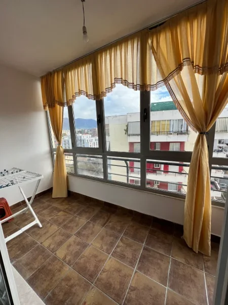 Tirane, jepet me qera apartament 1+1+Ballkon Kati 6, 72 m² 400 € 