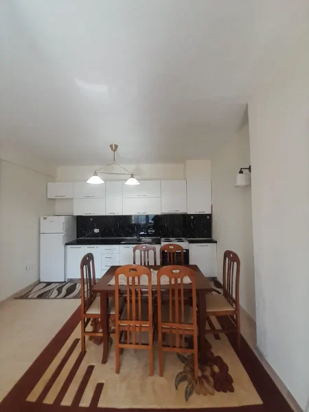 Tirane, jepet me qera apartament 1+1+Ballkon Kati 7, 70 m² 400 € (Kompleksi Fratari, Astir ,Tiranë)
