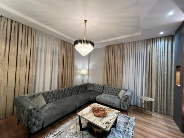 Tirane, jepet me qera apartament 2+1+Ballkon Kati 3, 106 m² 1.200 € (Tegu)