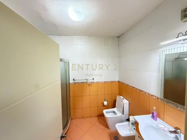 Tirane, shitet apartament Kati 8, 117 m² 320.000 € 