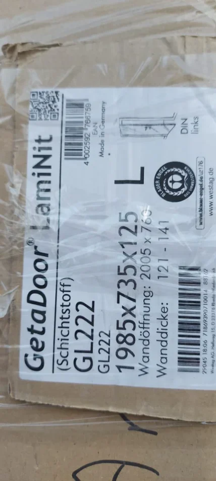 Vlore, okazion Shes Dere te brendshme ,i ri , 155€(i diskutueshem)