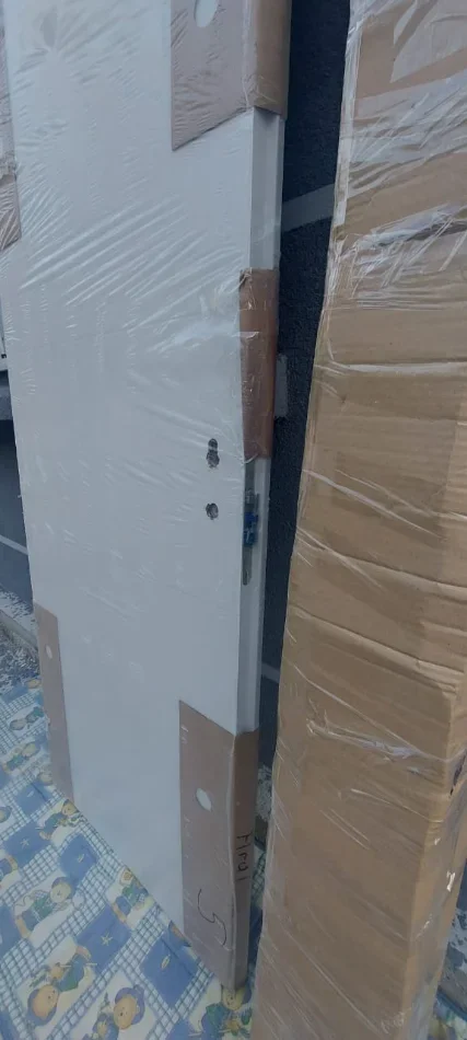 Vlore, okazion Shes Dere te brendshme ,i ri , 155€(i diskutueshem)