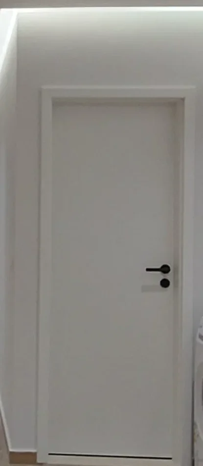 Vlore, okazion Shes Dere te brendshme ,i ri , 155€(i diskutueshem)