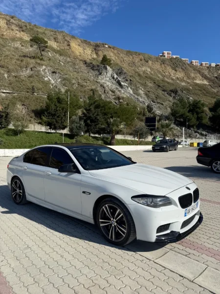 Tirane, shes makine Bmw 525 3.0 nafte 2011 Nafte, e bardhë automatik Kondicioner 266.000 km