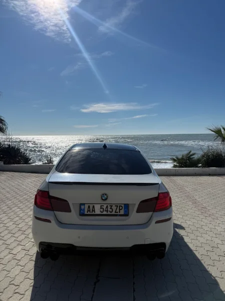 Tirane, shes makine Bmw 525 3.0 nafte 2011 Nafte, e bardhë automatik Kondicioner 266.000 km