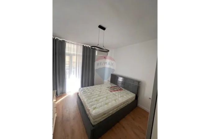 Tirane, jepet me qera apartament , 70 m² 700 € 