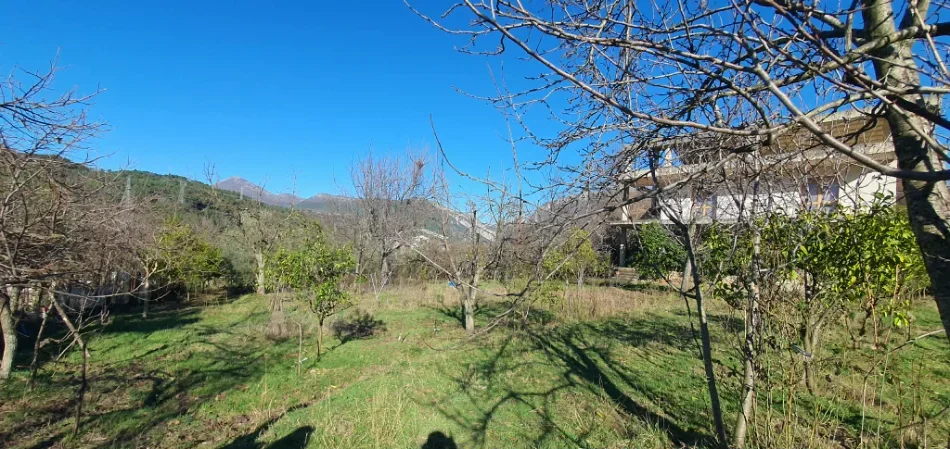 Tirane, shitet nga Pronari, pa-komision shtepi 3 Katshe Kati 3, 394 m² 400.000 € (Ibe e poshtme)