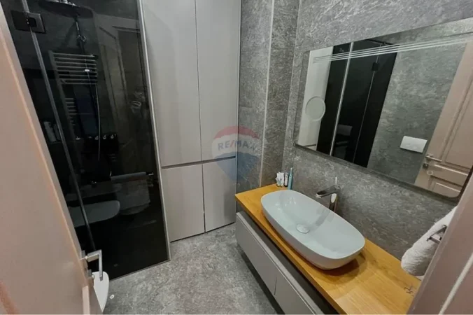 Tirane, shitet apartament , 141 m² 550.000 € 