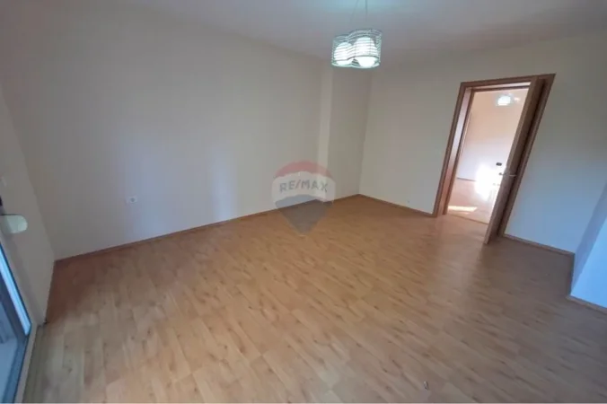 Tirane, shitet apartament , 80 m² 132.000 € (Medreseja)