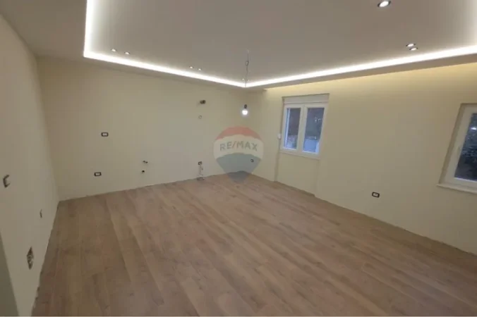 Tirane, shitet apartament , 74 m² 150.001 € (Ambasada Amerikane)