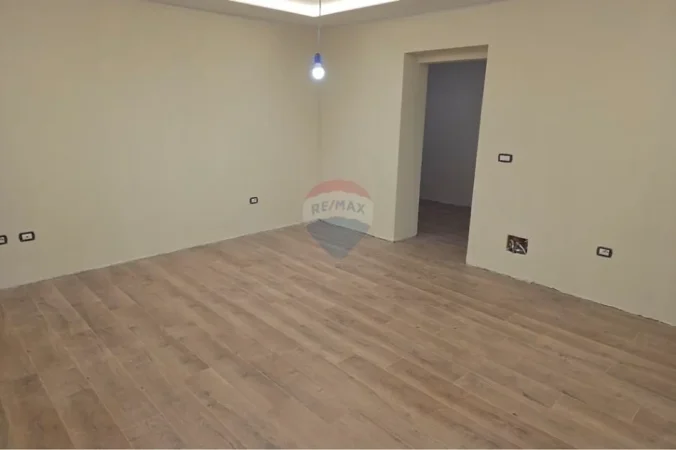 Tirane, shitet apartament , 74 m² 150.001 € (Ambasada Amerikane)