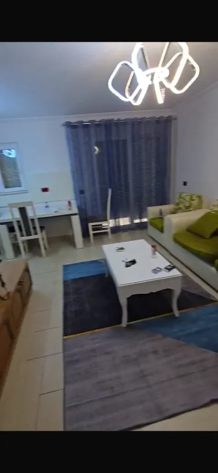 Tirane, jepet me qera apartament 2+1 Kati 2, 75 m² 700 € (Ali visha)