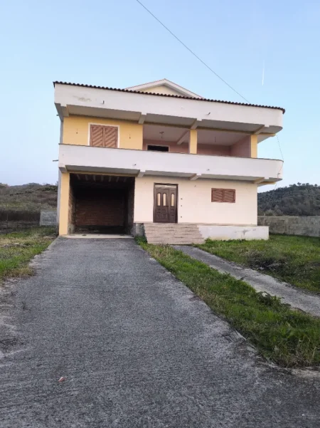 Shqiperi, shitet , (Marikaj,Vorë)