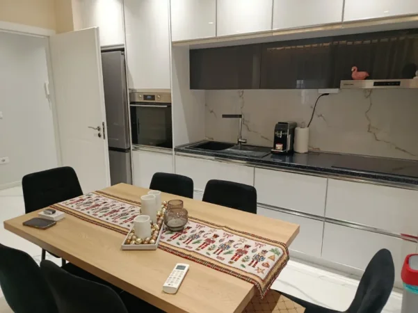 Tirane, shitet apartament 2+1+Aneks+Ballkon Kati 1, 99 m² 210.000 € (yzberisht)