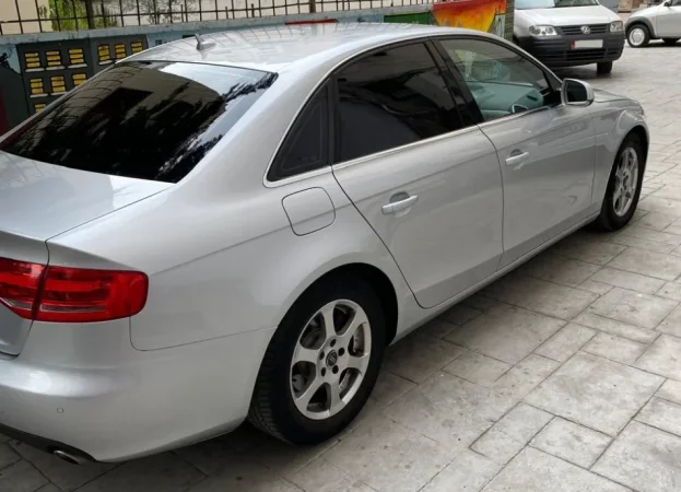 Audi A4, 5.900 Euro, automat, 2009, diesel, makinë e importuar nga Gjermania