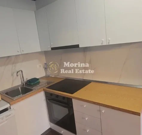 Tirane, jepet me qera apartament 1+1 Kati 4, 50 m² 550 € (Rruga e Durresit)